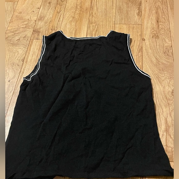 Ann Klein sleeves upscale black blouse. Lovely material is hard to picture! - Picture 4 of 5